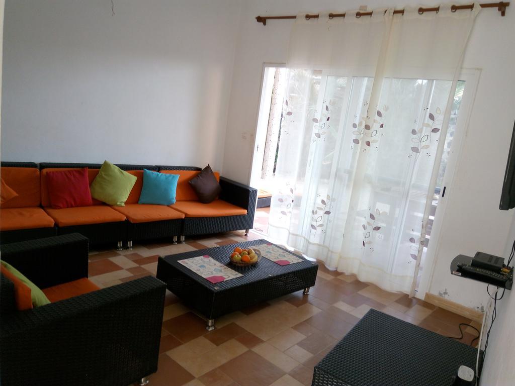 Chez Momar, Surf Trip Apartment Dakar Exterior photo