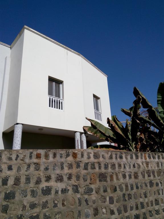 Chez Momar, Surf Trip Apartment Dakar Exterior photo